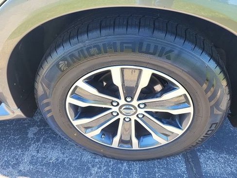Used 2020 Nissan Armada SL RWD image 12
