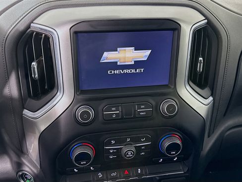 Used 2023 Chevrolet Silverado 2500 LT w/ Convenience Package image 18