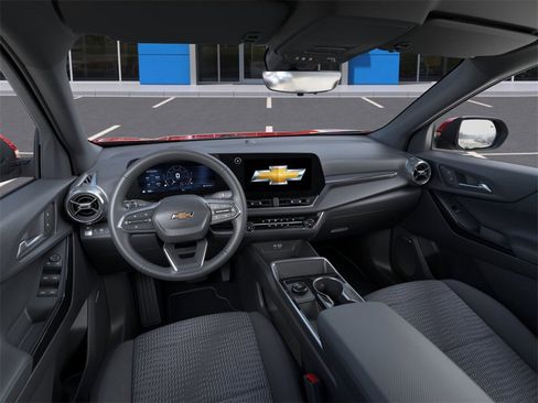 New 2026 Chevrolet Equinox LT w/ Safety and Technology Package image 15