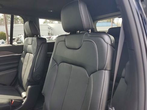 New 2026 Jeep Grand Cherokee L Limited image 14