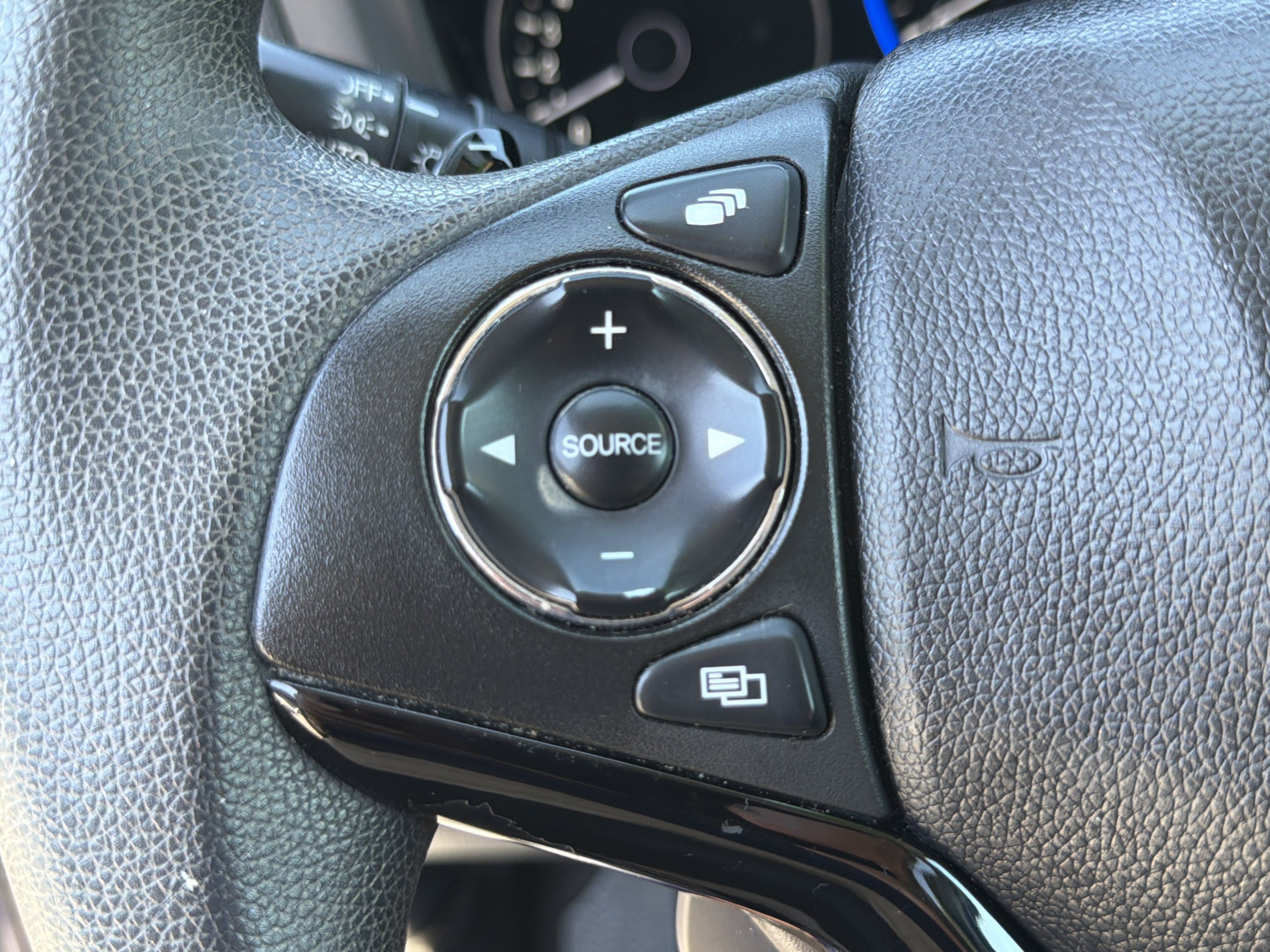 Used 2017 Honda HR-V EX image 21