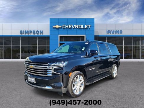 Used 2023 Chevrolet Suburban High Country image 4