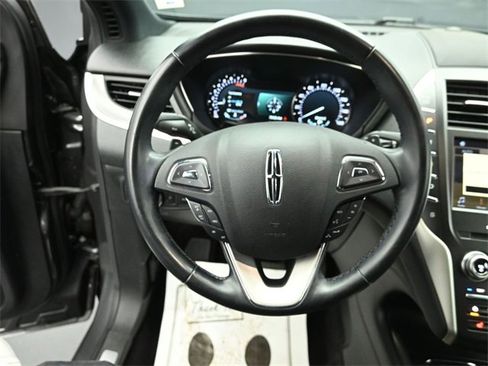 Certified 2019 Lincoln MKC Select w/ Select Plus Package image 15