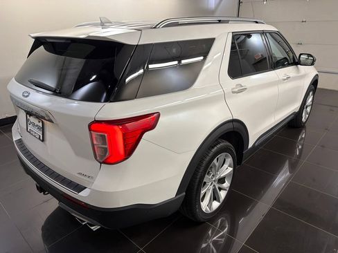 Certified 2023 Ford Explorer Platinum w/ Technology Package AWD/4WD image 6