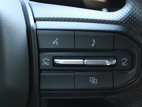 Used 2023 Chevrolet Colorado Trail Boss w/ Advanced Trailering Package image 18