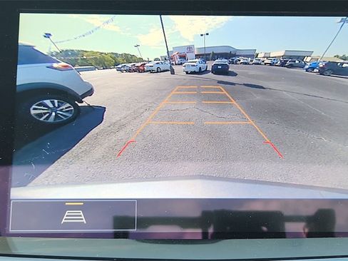 Used 2024 Cadillac XT6 Sport image 17