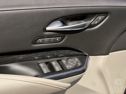 Used 2020 Cadillac XT4 Premium Luxury FWD image 21