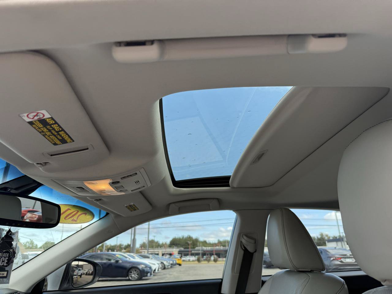 Used 2014 Lexus ES 350 w/ Luxury Package FWD image 24