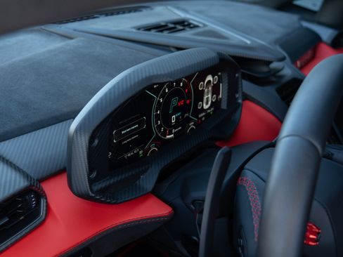 Used 2024 Lamborghini Revuelto image 48