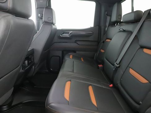 Used 2023 GMC Sierra 1500 AT4 w/ AT4 Preferred Package image 28