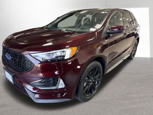 Used 2024 Ford Edge ST-Line w/ Class II Trailer Tow Package AWD/4WD image 9