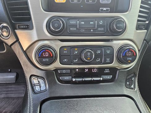 Used 2019 GMC Yukon Denali AWD/4WD image 25