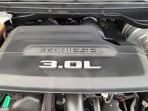 Used 2020 RAM 1500 Limited AWD/4WD image 10
