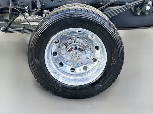 New 2026 RAM 5500 Tradesman w/ Chrome Appearance Group AWD/4WD image 15