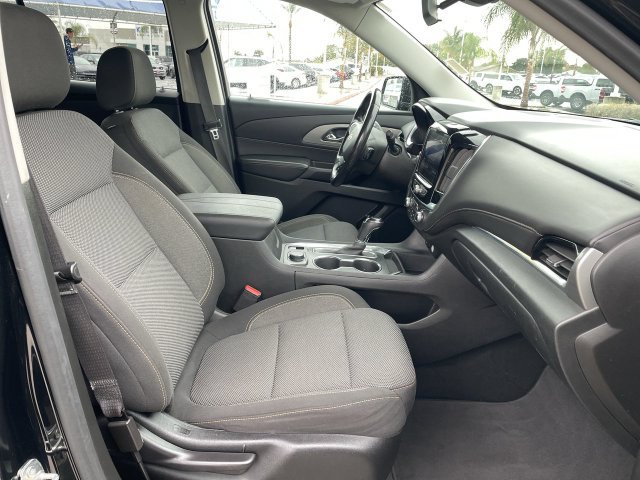 Used 2020 Chevrolet Traverse LT FWD image 27