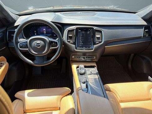 Certified 2023 Volvo XC90 B6 Ultimate w/ Lounge Package AWD/4WD image 17