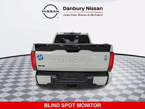 Used 2024 Toyota Tundra Platinum AWD/4WD image 4