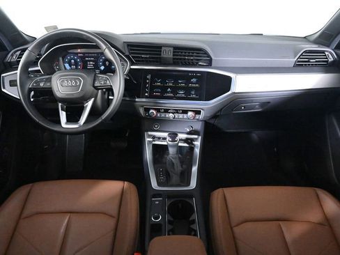 Used 2025 Audi Q3 2.0T Premium w/ Convenience Package AWD/4WD image 9