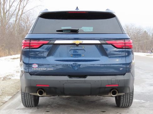 Used 2022 Chevrolet Traverse LT w/ LPO, Floor Liner Package image 8