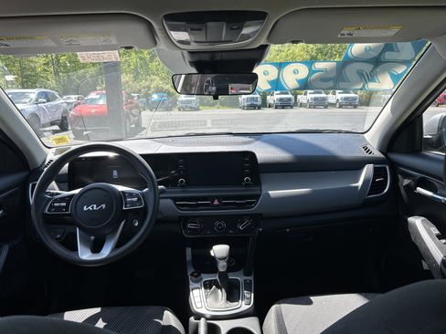Used 2026 Kia Seltos LX AWD/4WD image 19