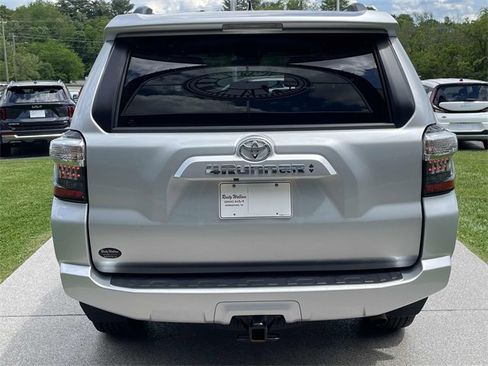 Used 2024 Toyota 4Runner SR5 image 3