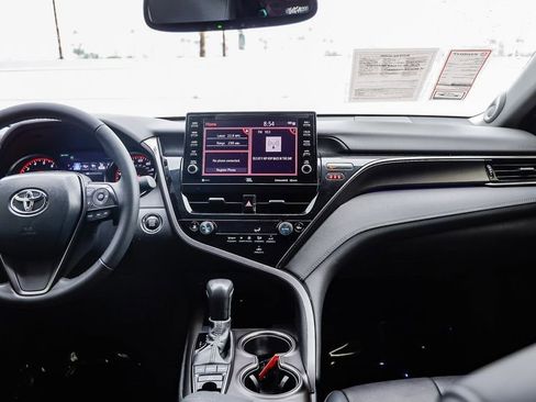Used 2023 Toyota Camry XSE image 13