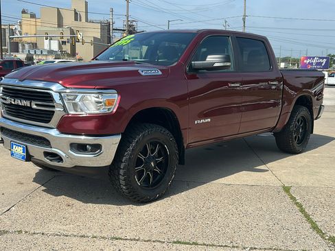 Used 2019 RAM 1500 Big Horn image 2