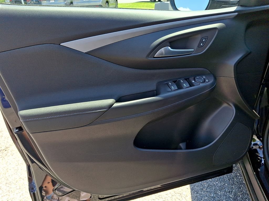 New 2026 Buick Envista Sport Touring w/ Convenience I Package FWD image 8