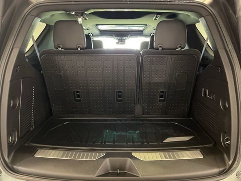 Used 2023 Chevrolet Tahoe High Country image 13