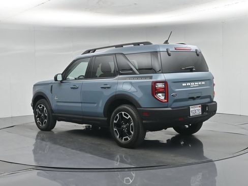 Certified 2023 Ford Bronco Sport Outer Banks w/ Tech Package AWD/4WD image 7