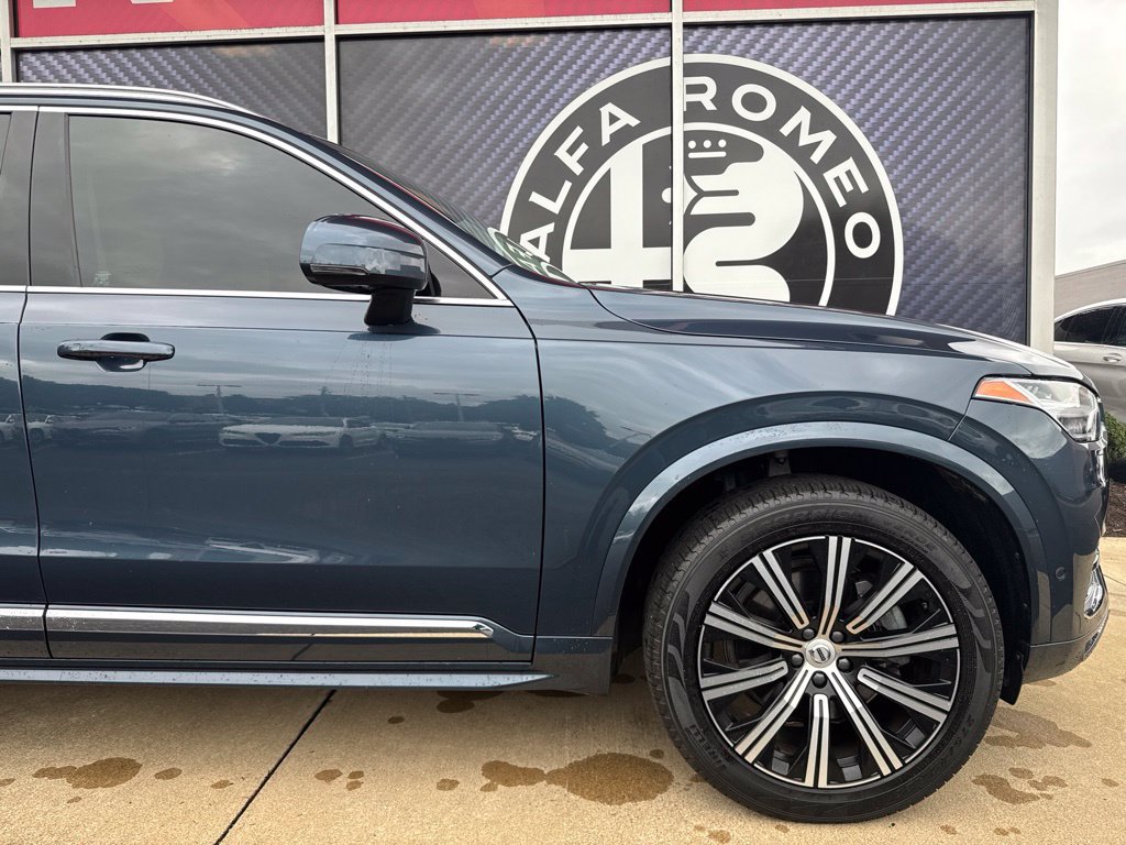 Used 2023 Volvo XC90 B6 Plus AWD/4WD image 3
