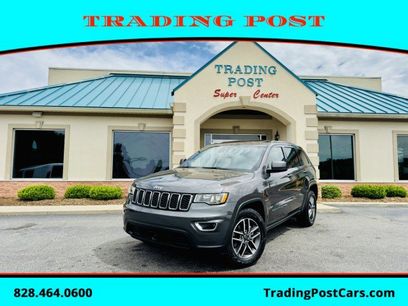Used 2020 Jeep Grand Cherokee Laredo w/ Laredo X Package
