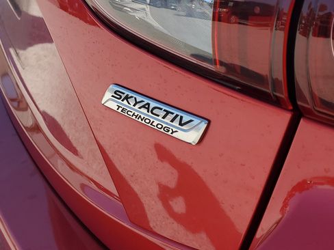 Used 2018 MAZDA MAZDA3 Touring FWD image 9