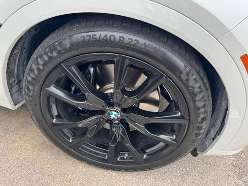 Used 2024 BMW X7 xDrive40i w/ M Sport Package image 4