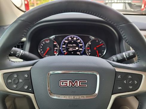 Used 2022 GMC Acadia Denali w/ Denali Ultimate Package AWD/4WD image 20