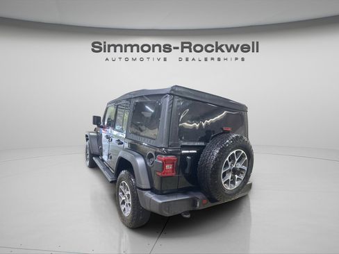 Used 2025 Jeep Wrangler Unlimited Sport AWD/4WD image 3