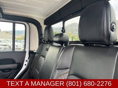 Used 2023 Jeep Gladiator Overland AWD/4WD image 17
