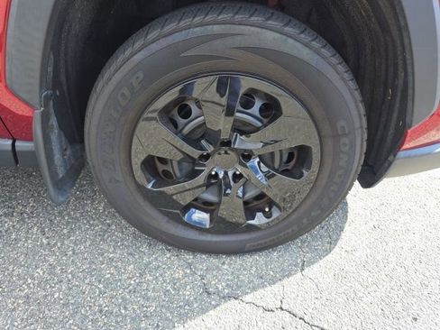 Used 2021 Toyota RAV4 LE image 10