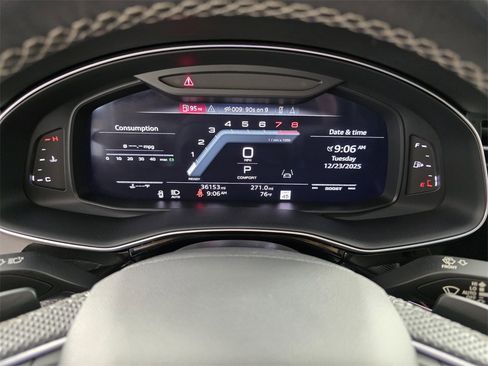 Used 2021 Audi SQ8 Prestige image 21