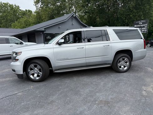 Used 2015 Chevrolet Suburban LTZ AWD/4WD image 8