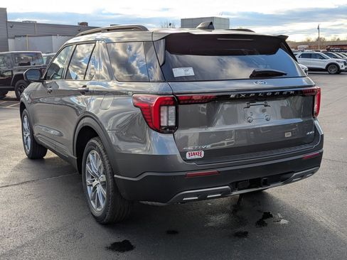 New 2026 Ford Explorer Active w/ Active Comfort Package image 6
