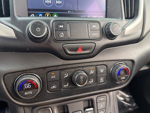 Used 2019 GMC Terrain SLT w/ Preferred Package image 20