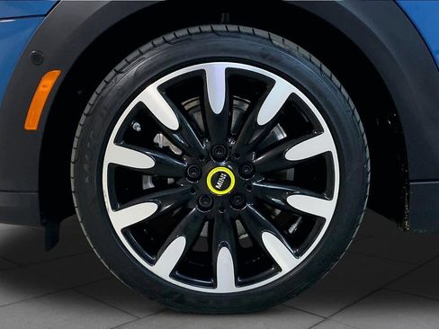 Certified 2024 MINI Cooper SE FWD image 10