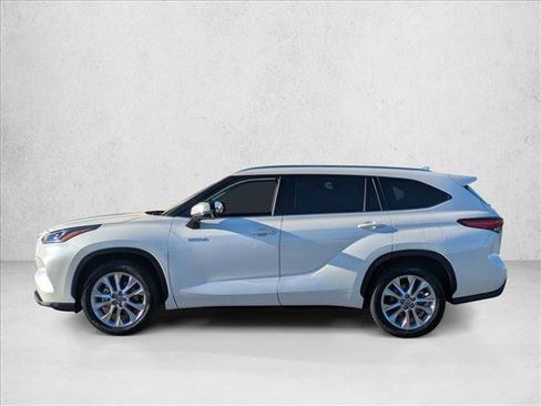 Used 2020 Toyota Highlander Limited image 9