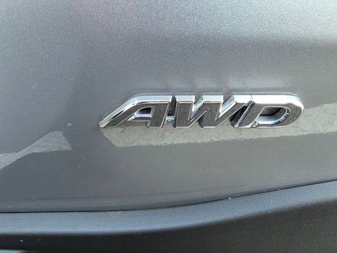 Used 2022 Toyota RAV4 LE image 31