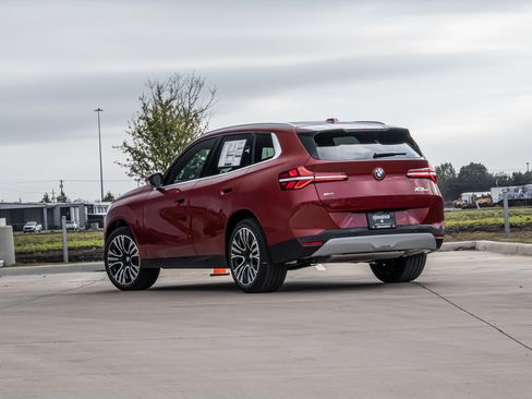 New 2026 BMW X3 xDrive30 w/ Convenience Package image 3