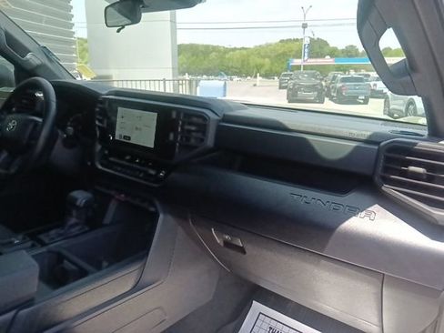 Used 2026 Toyota Tundra SR AWD/4WD image 33