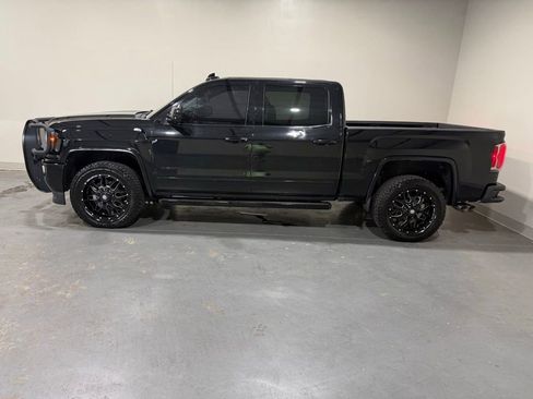 Used 2017 GMC Sierra 1500 Denali w/ Denali Ultimate Package image 4