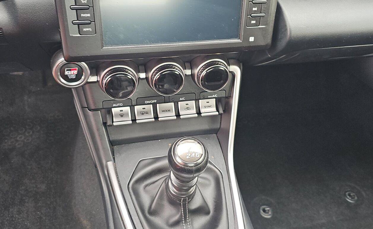 Used 2024 Toyota GR86 RWD image 13