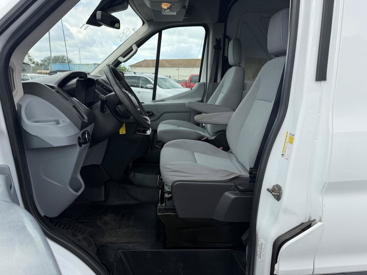 Used 2015 Ford Transit 250 148 Medium Roof w/ Exterior Upgrade Package RWD image 14